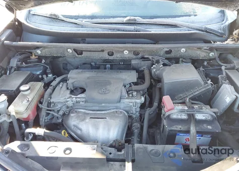 2017 Toyota Rav4 Xle z USA, uszkodzony, nr VIN JTMRFREV2HD220629